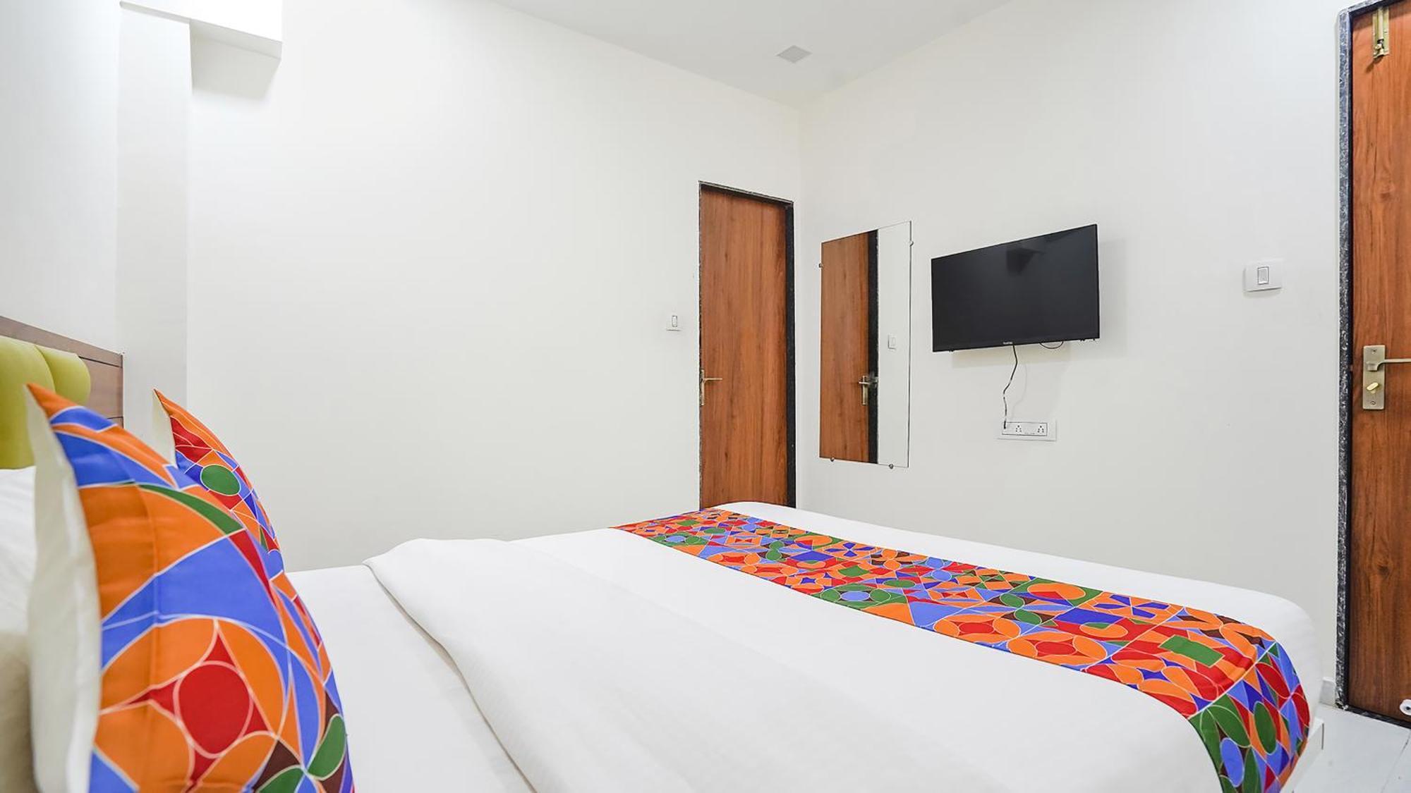 Fabhotel Vishala In Ahmadabad Zewnętrze zdjęcie