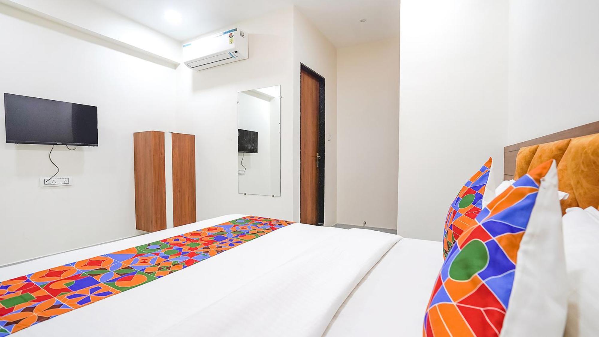 Fabhotel Vishala In Ahmadabad Zewnętrze zdjęcie