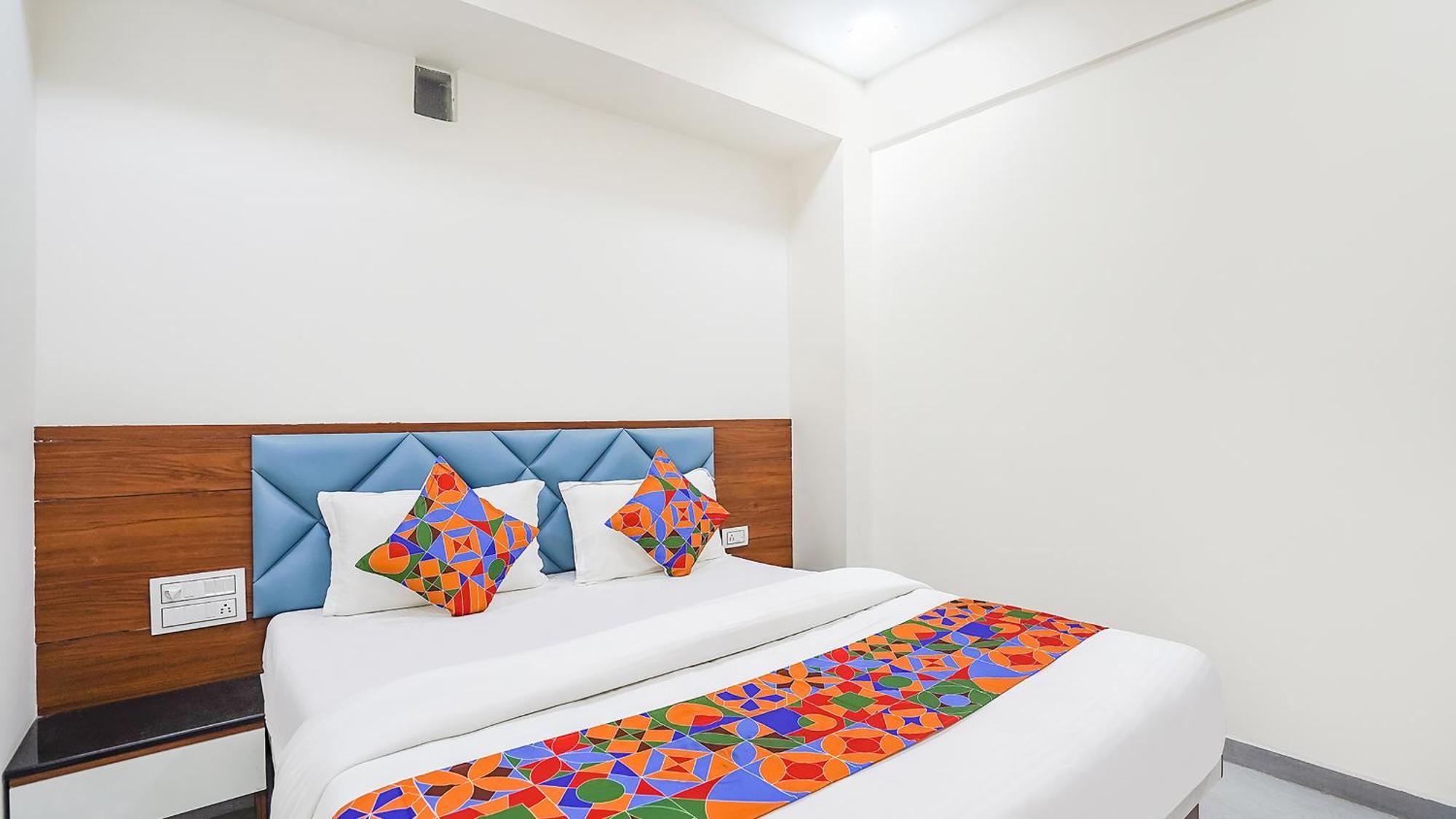 Fabhotel Vishala In Ahmadabad Zewnętrze zdjęcie