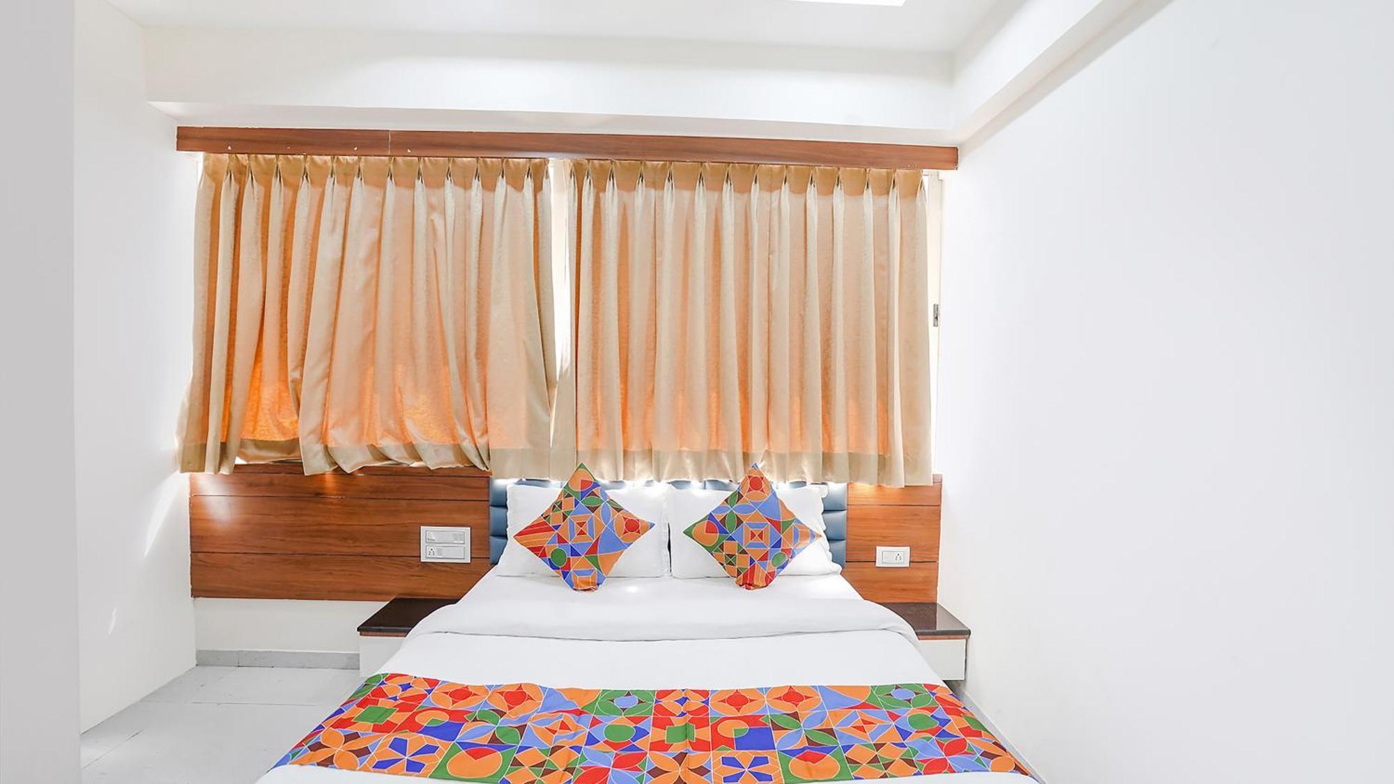 Fabhotel Vishala In Ahmadabad Zewnętrze zdjęcie