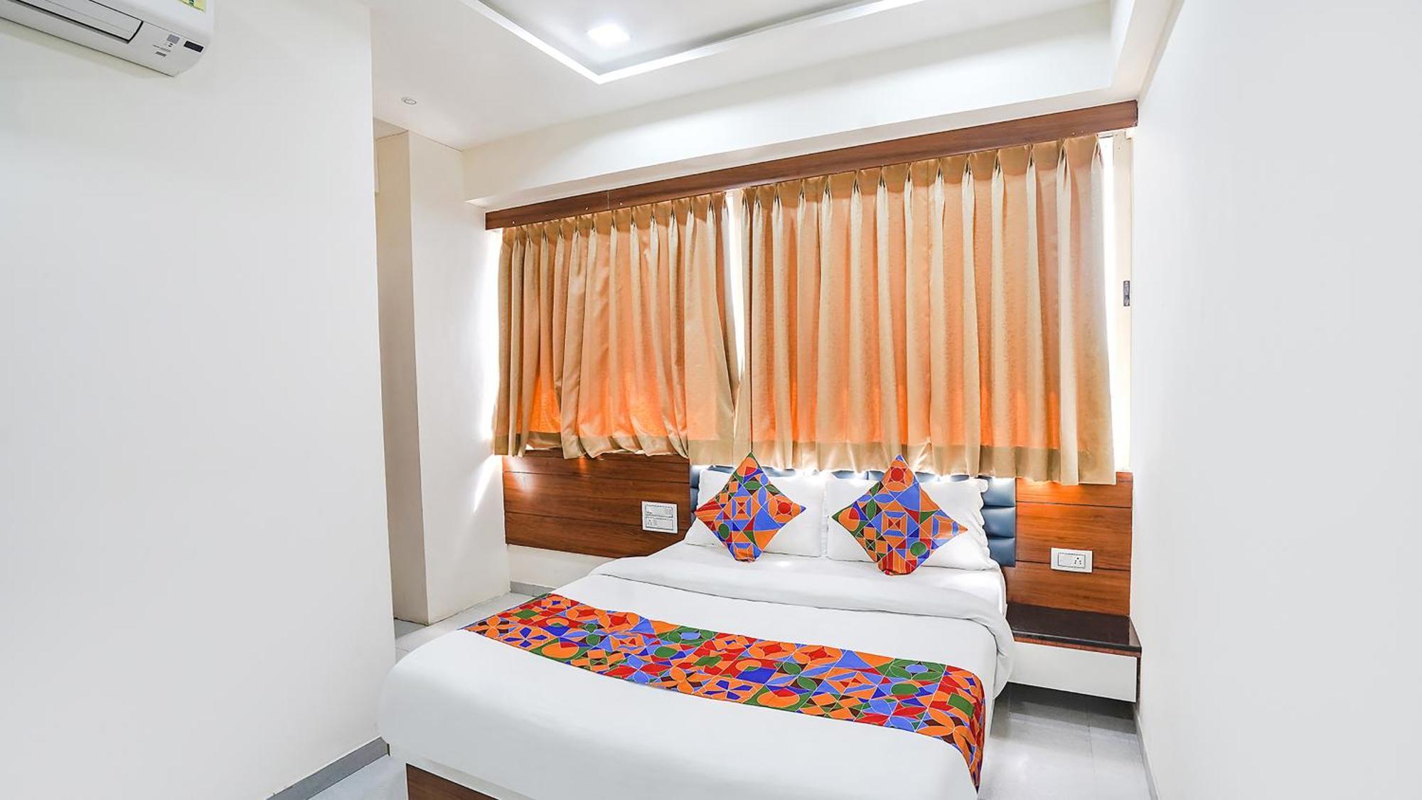 Fabhotel Vishala In Ahmadabad Zewnętrze zdjęcie