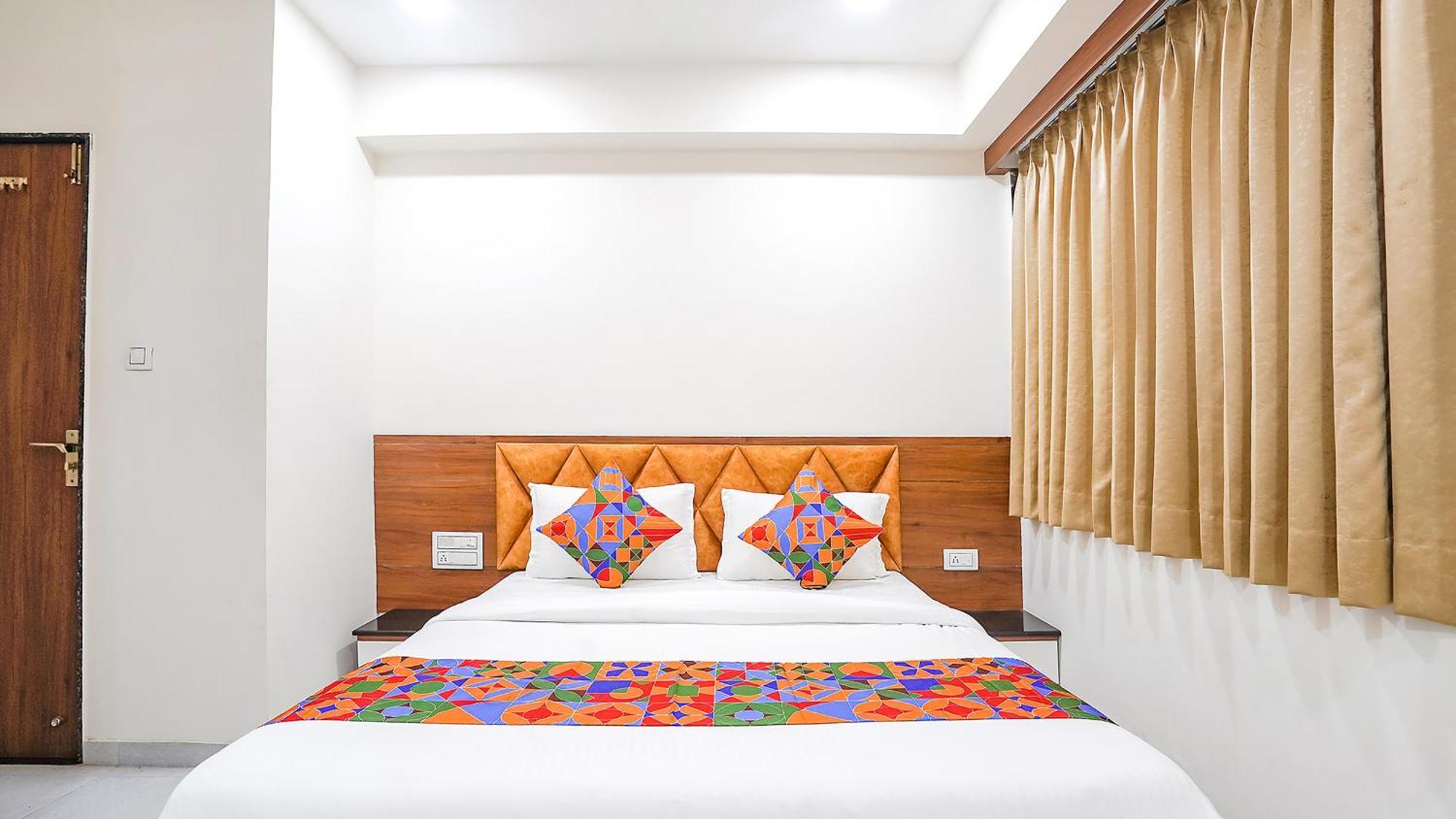 Fabhotel Vishala In Ahmadabad Zewnętrze zdjęcie